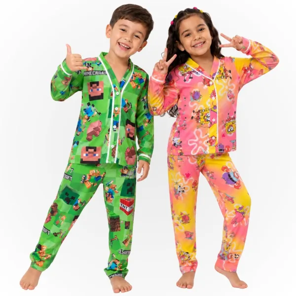 Pijama Americano Infantil Suede Manga Longa Aberto com Botões e Calça Estampada