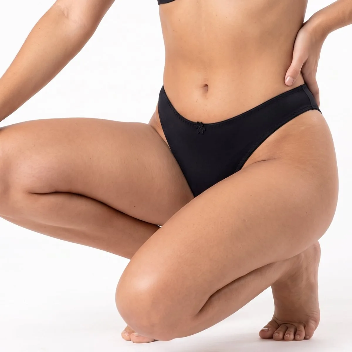 Calcinha Tanga Microfibra Romantic com Detalhe Floral - Imagem 5